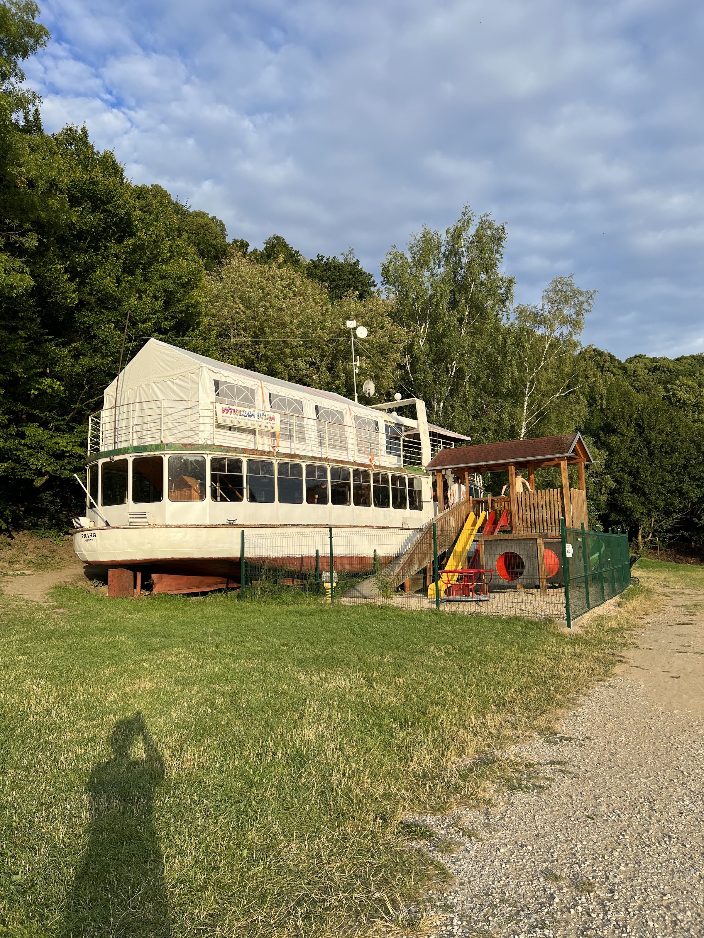 Camp Bítov (Kemp Bítov) — Bítov Castle / Dyje River